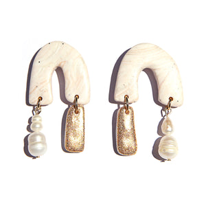 White and Gold Pearl Shapes