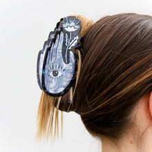 Indigo Palm Claw