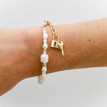 Simple Pearl Bracelet