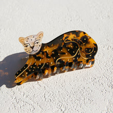 Leopard Clip