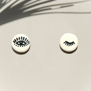Wink Studs