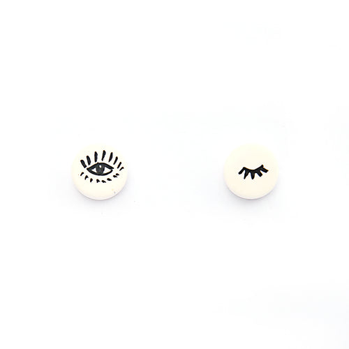 Wink Studs