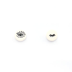 Wink Studs